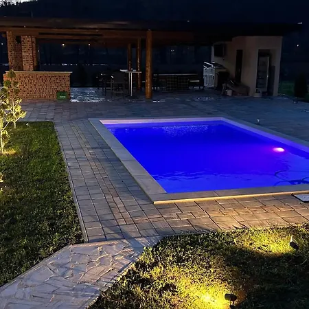 펜션 Lana Krupa Na Vrbasu *